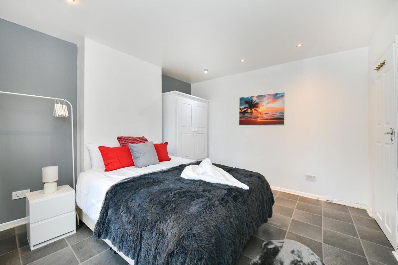 Impeccable 4-Bed House In Brixton London Villa Eksteriør billede