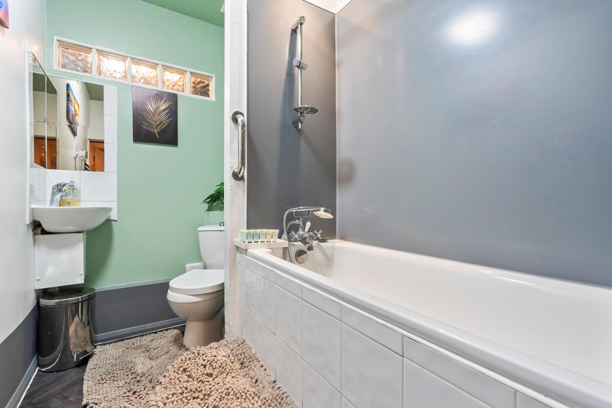 Impeccable 4-Bed House In Brixton London Villa Eksteriør billede